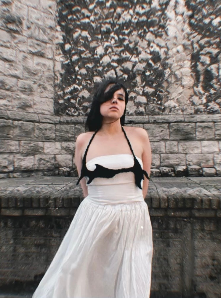 Soft asymmetric crocheted top N°3