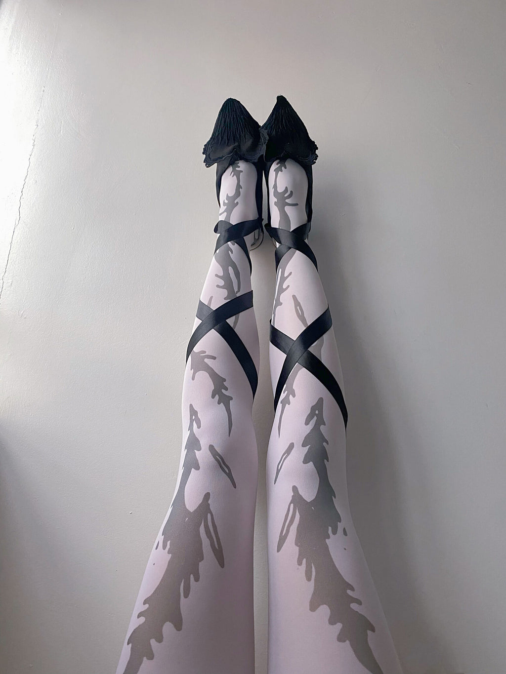 Thistle tights white