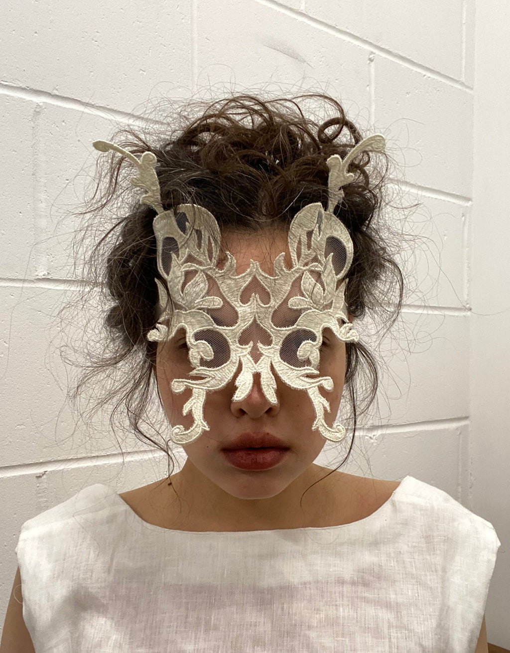 Mask from the lights N°1 —Tukhatmash N°1