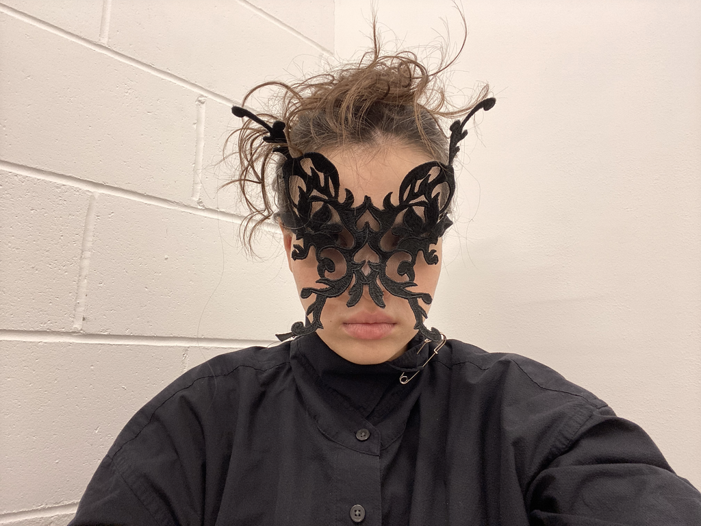 Mask from the shadows N°1 — Tuhatmash N°1